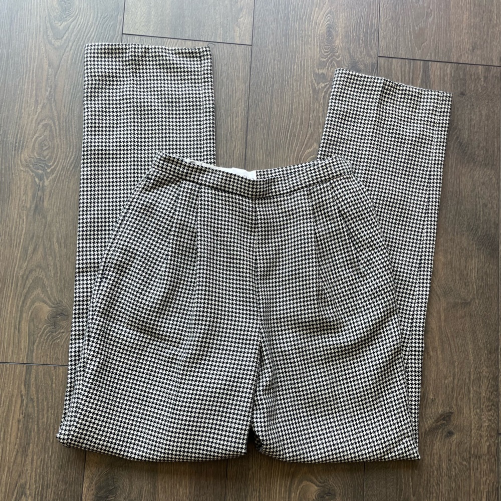 JH Collectibles Houndstooth Pants